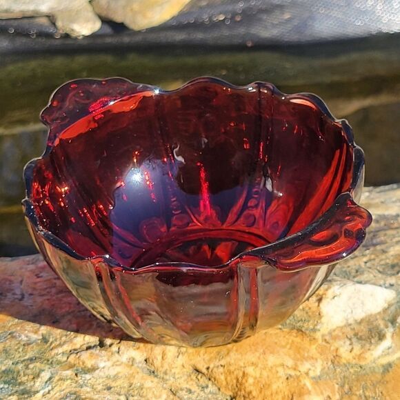 Anchor Hocking Royal Ruby Oyster and Pearl Bowl - Picture 7 of 10